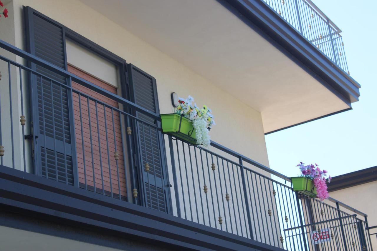 Villa Sicilia Apartment Катания Екстериор снимка