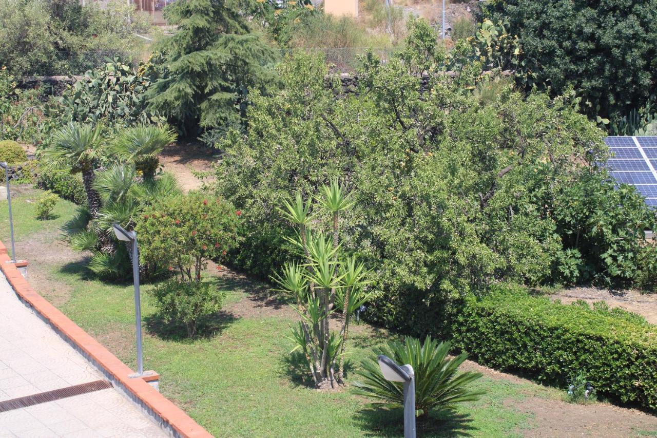 Villa Sicilia Apartment Катания Екстериор снимка