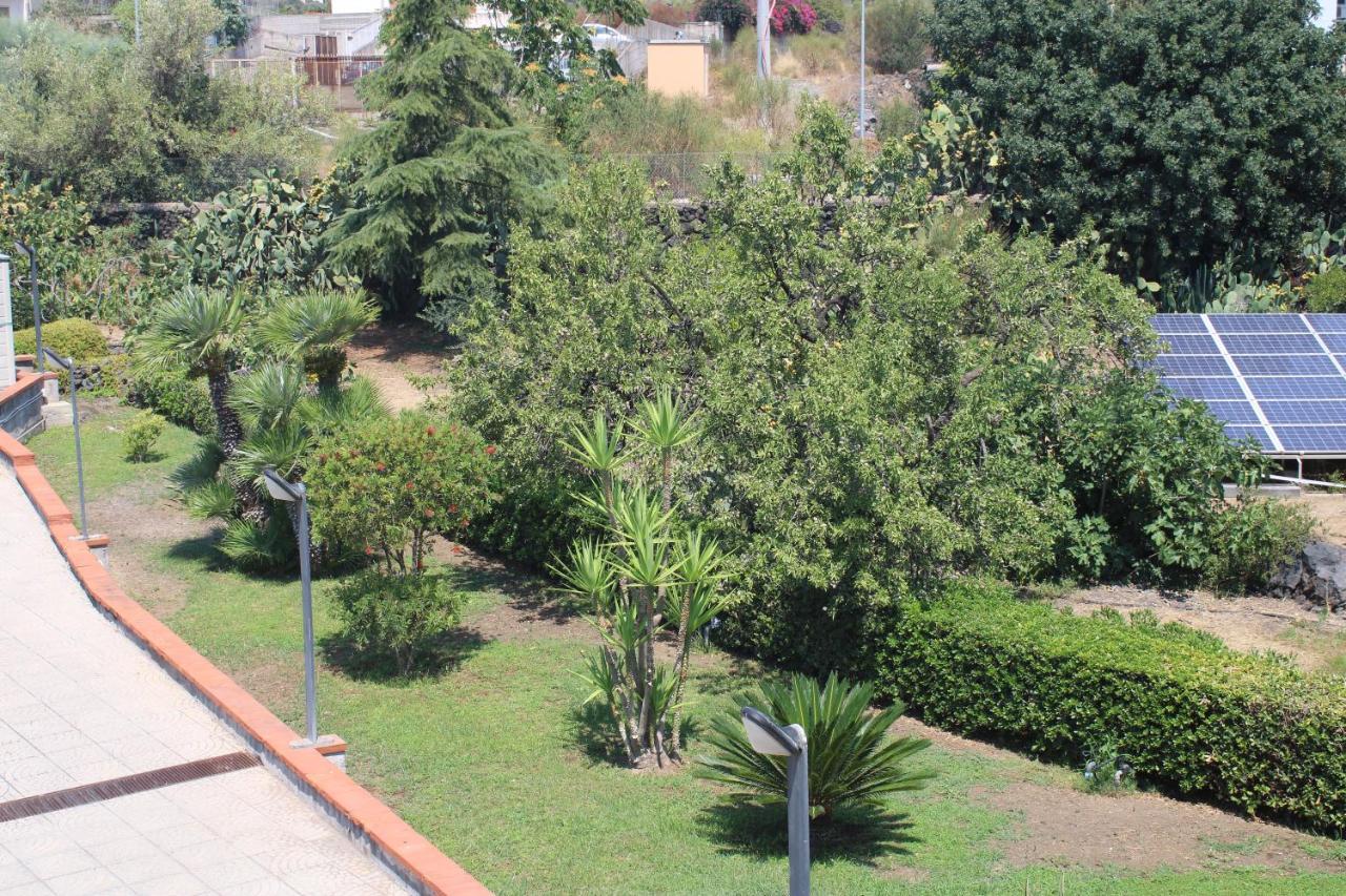 Villa Sicilia Apartment Катания Екстериор снимка